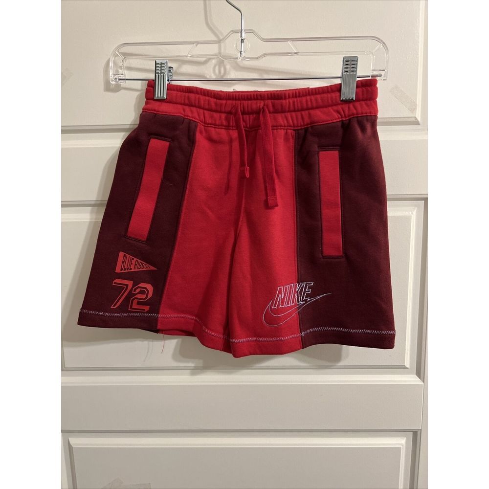 NWT Nike Boy's DQ9077Big Kids‎ Sportswear Standard Fit Shorts Red Size S